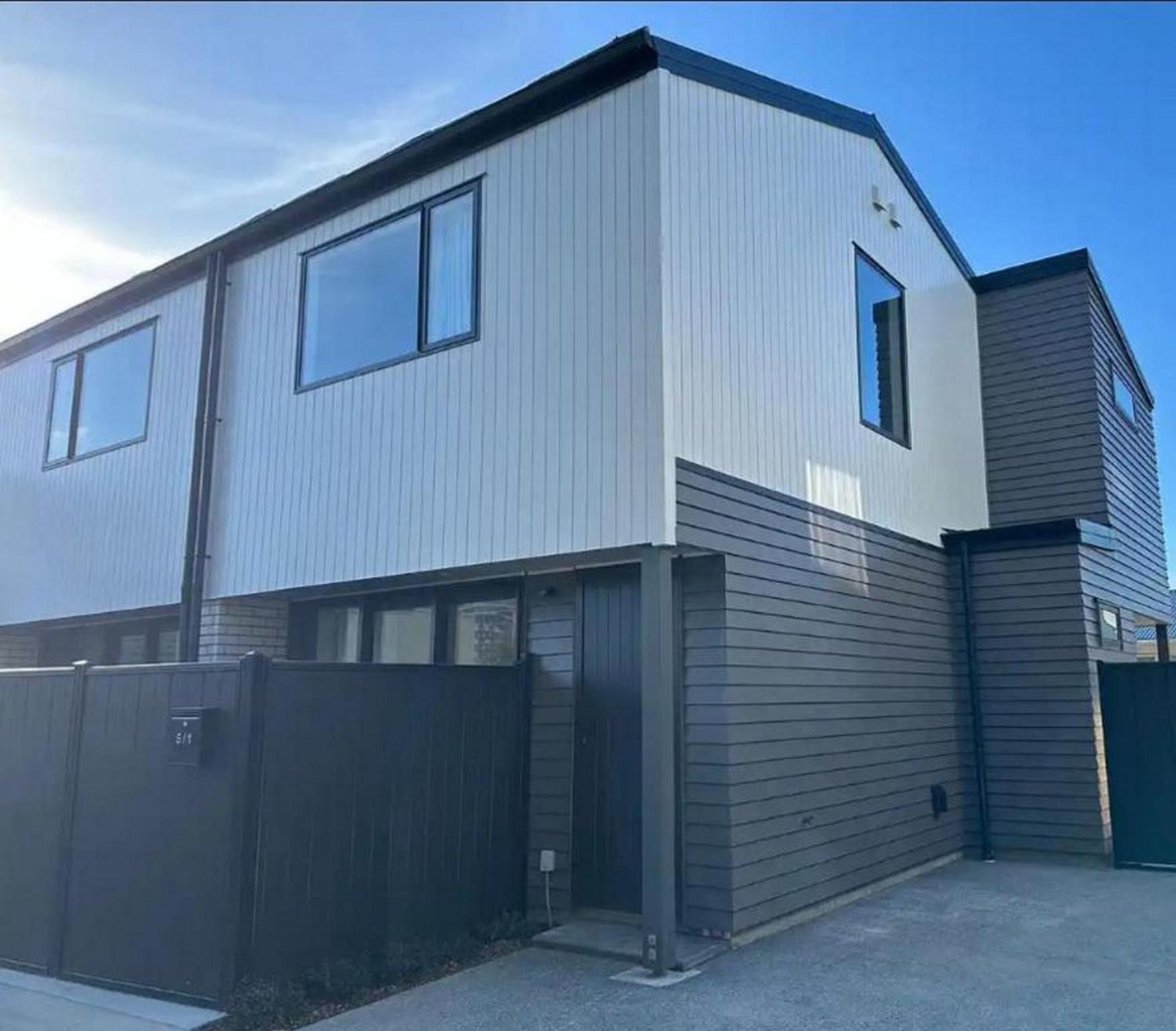 Central Modern 3-Bedroom,3- Bathroom House With Patio And Carpark- Lower Hutt City Centre Экстерьер фото
