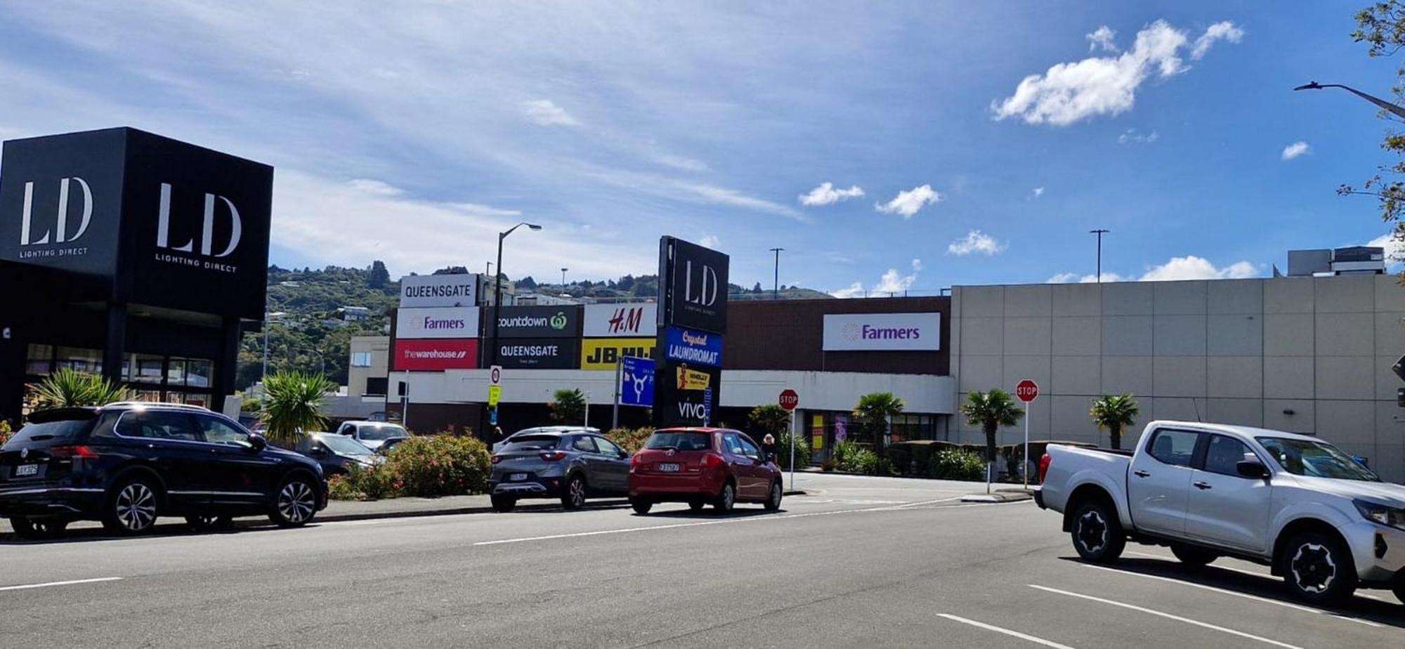 Central Modern 3-Bedroom,3- Bathroom House With Patio And Carpark- Lower Hutt City Centre Экстерьер фото