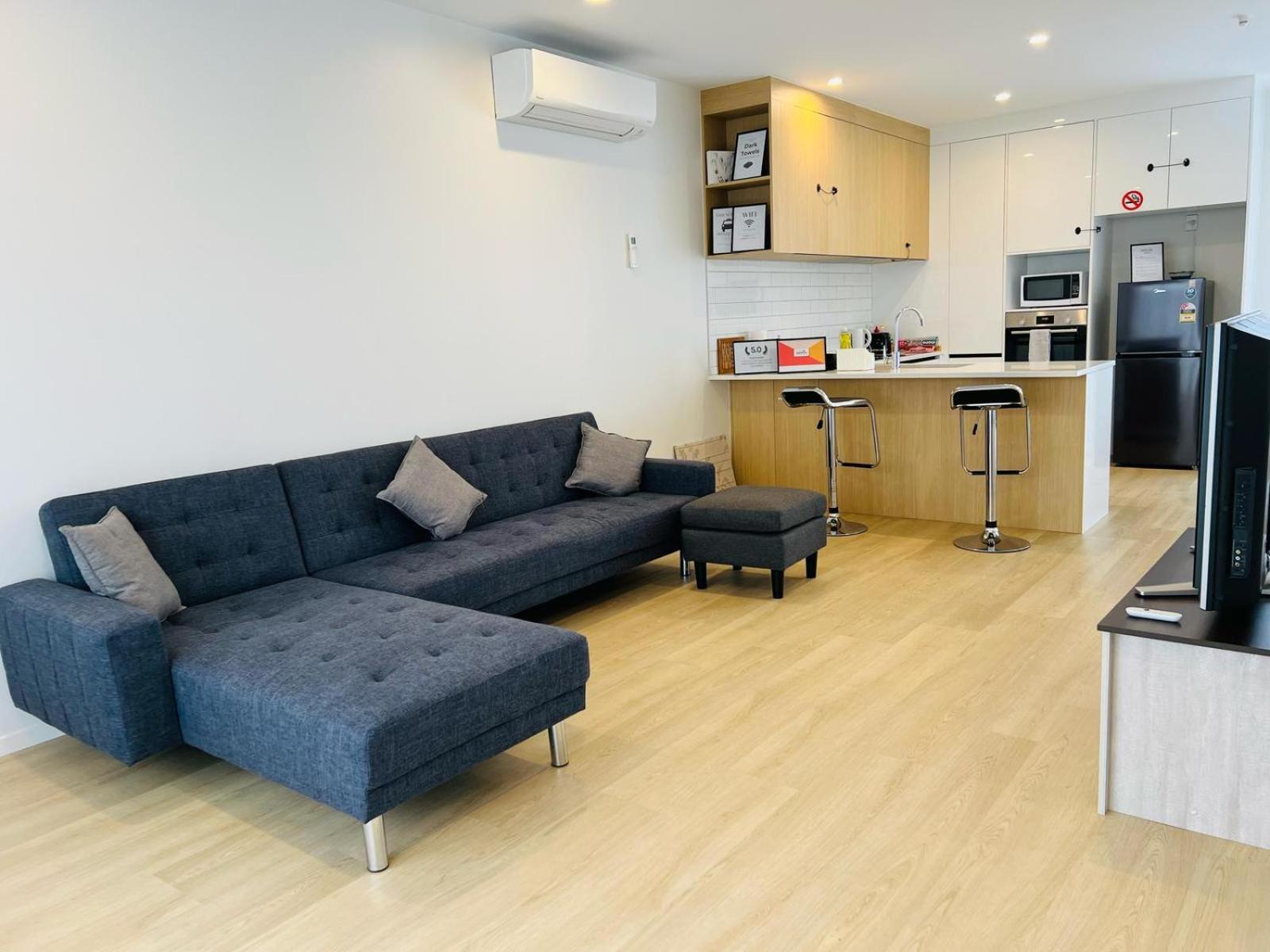 Central Modern 3-Bedroom,3- Bathroom House With Patio And Carpark- Lower Hutt City Centre Экстерьер фото